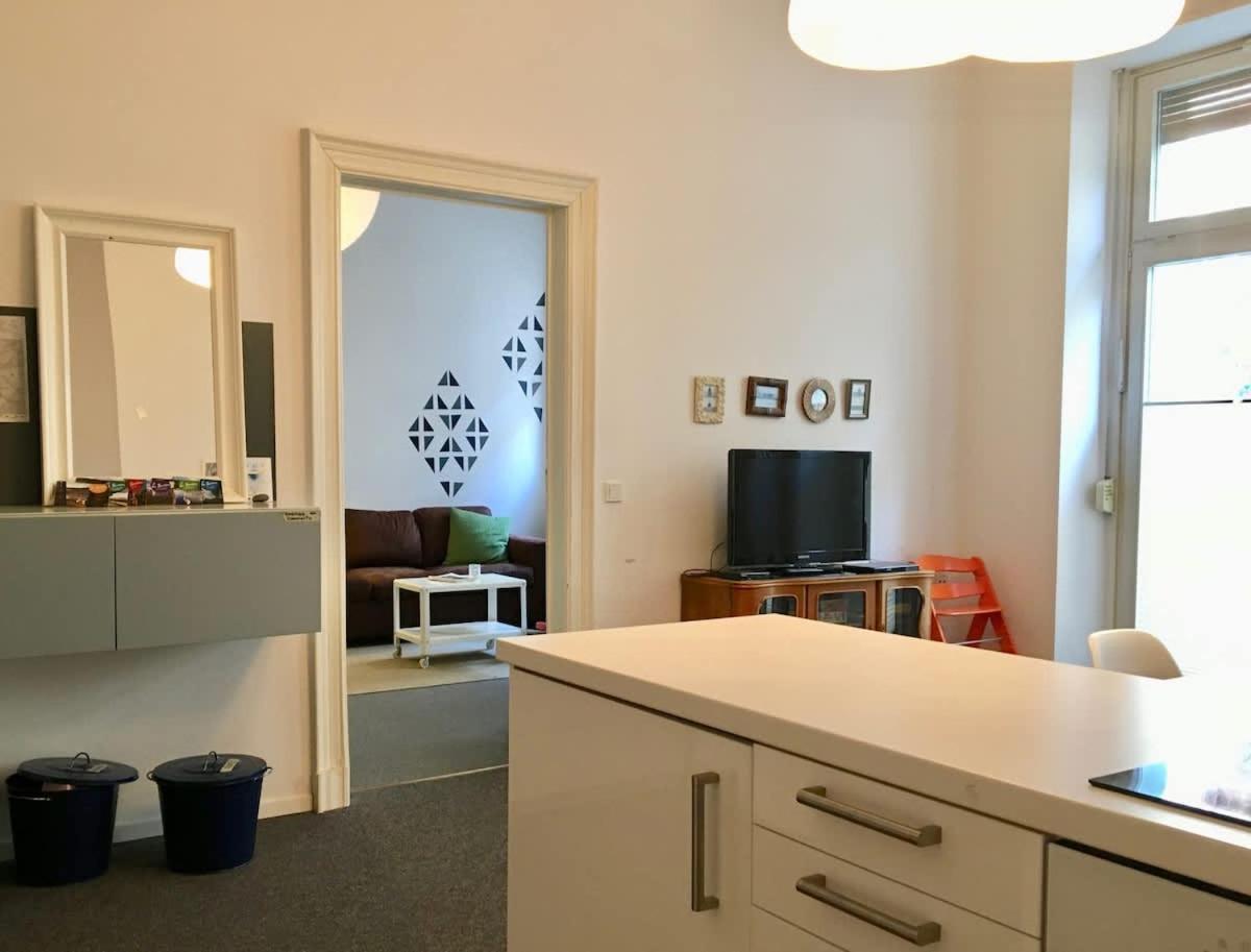 Schoenes Apartment In Prenzlauer Berg X Winskiez Berlino Esterno foto